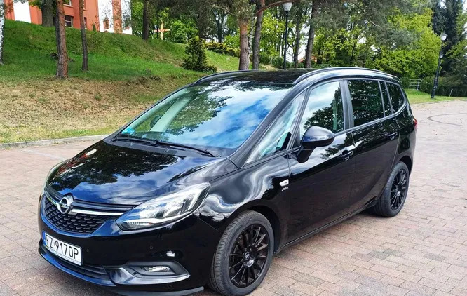 Opel Zafira cena 37000 przebieg: 239700, rok produkcji 2016 z Góra małe 79